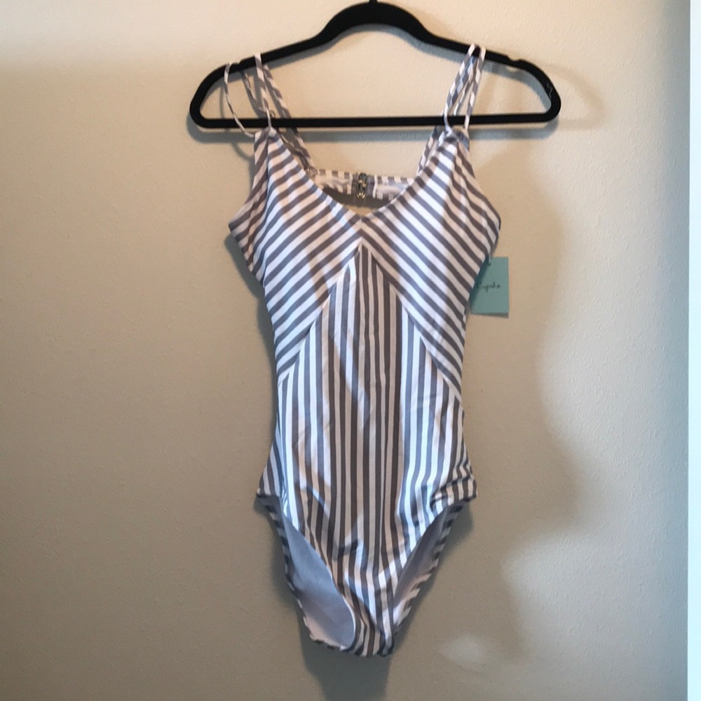 NEW! Cupshe gray and white striped swimsuit